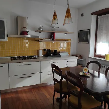 Apartment A Casa Di Nina Aosta